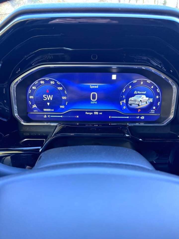 2023 Chevrolet Silverado 1500 RST | 5.3L V8, photo 10 of 18