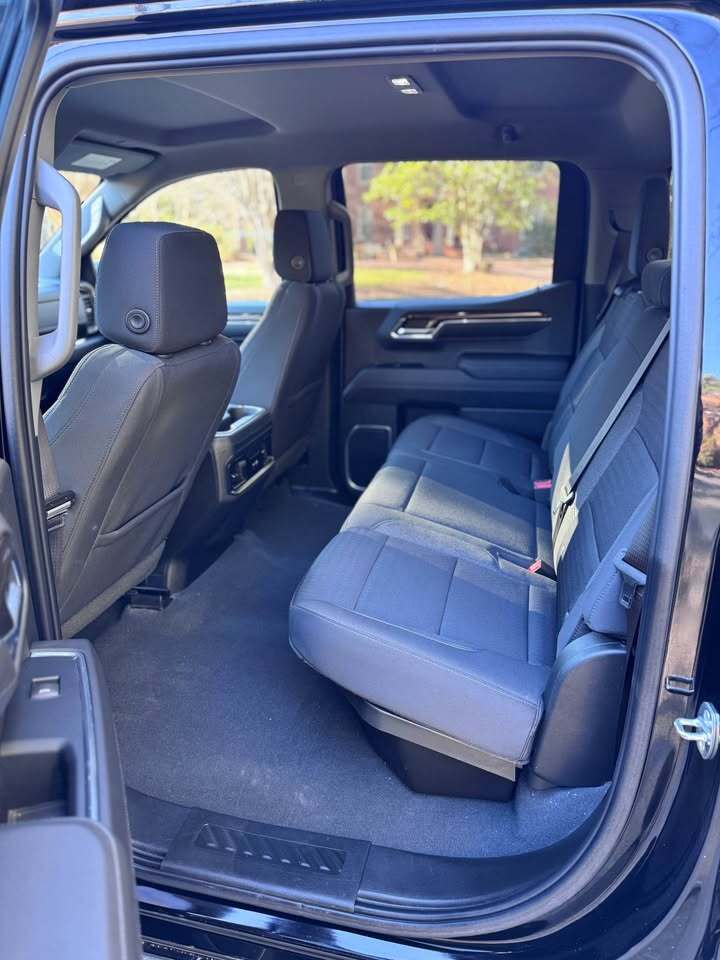2023 Chevrolet Silverado 1500 RST | 5.3L V8, photo 16 of 18