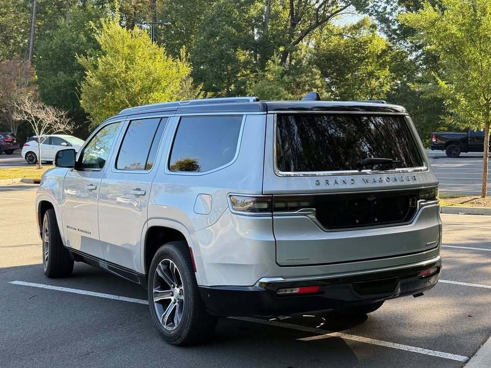 2022 Jeep grand wagoneer, photo 7 of 11