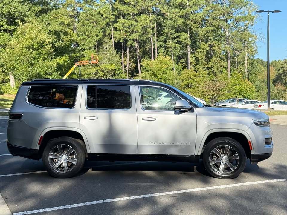 2022 Jeep grand wagoneer, photo 8 of 11