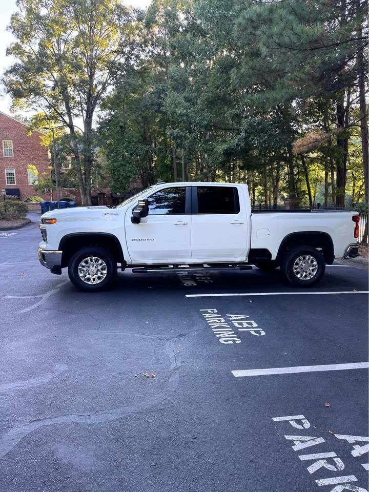 2024 Chevrolet Silverado 2500 LT 4×4 Crew Cab, photo 11 of 15