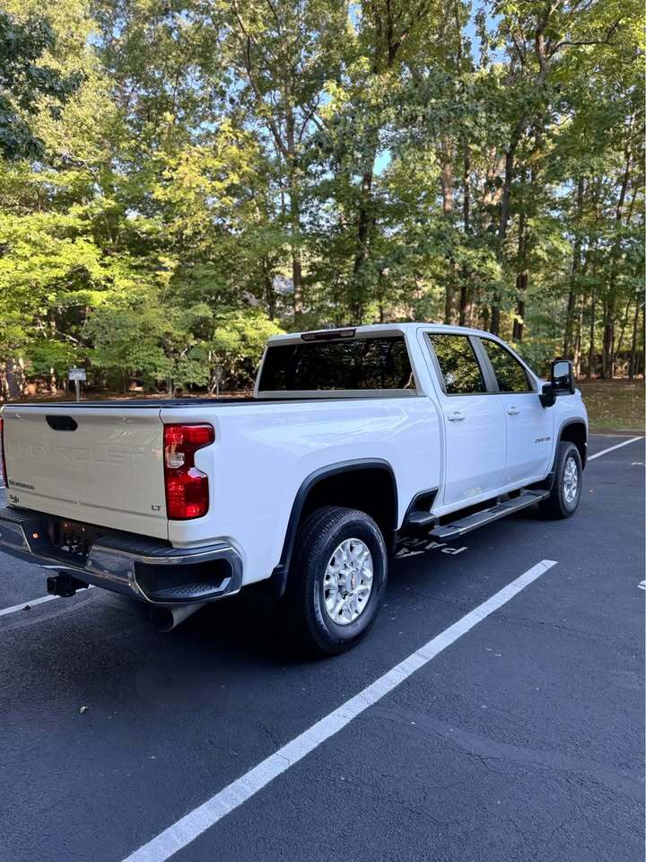 2024 Chevrolet Silverado 2500 LT 4×4 Crew Cab, photo 13 of 15