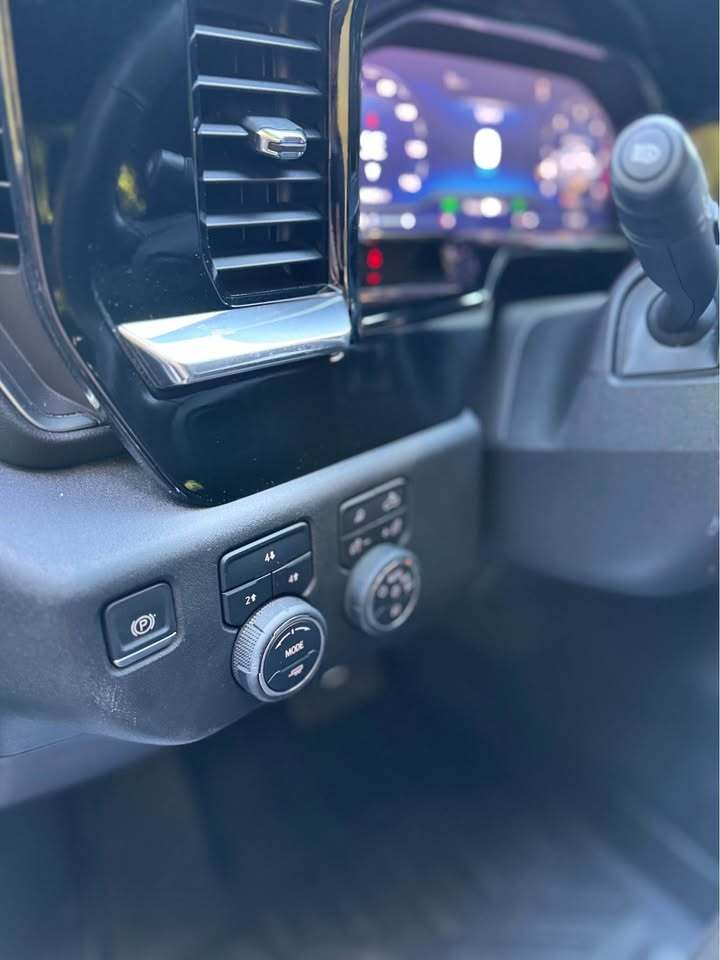 2024 Chevrolet Silverado 2500 LT 4×4 Crew Cab, photo 15 of 15