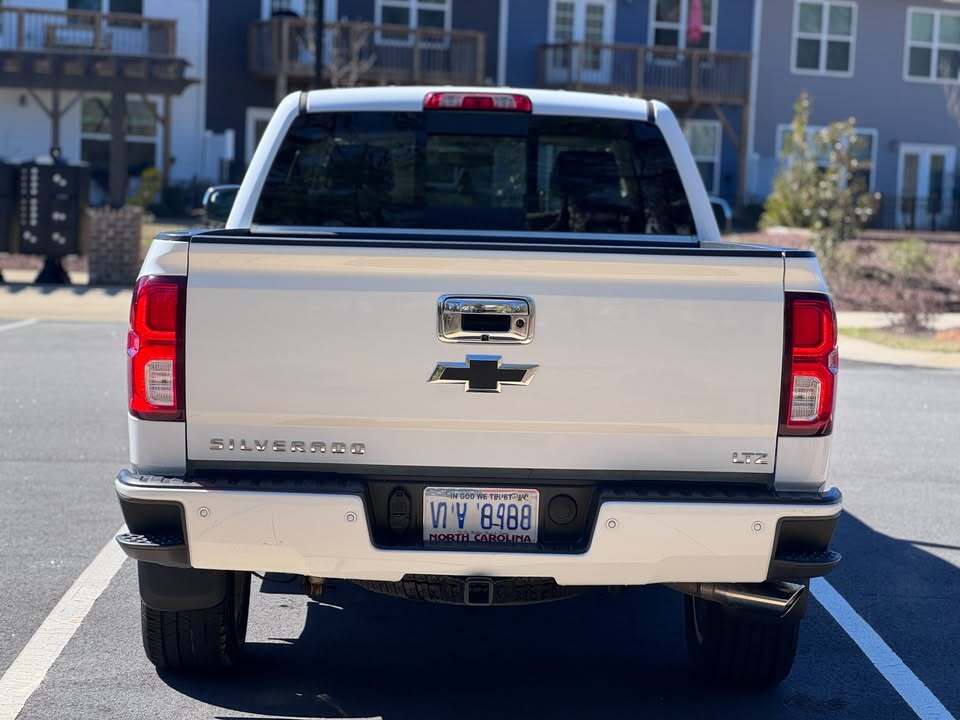 2018 Chevrolet silverado crew cab z71, photo 5 of 16