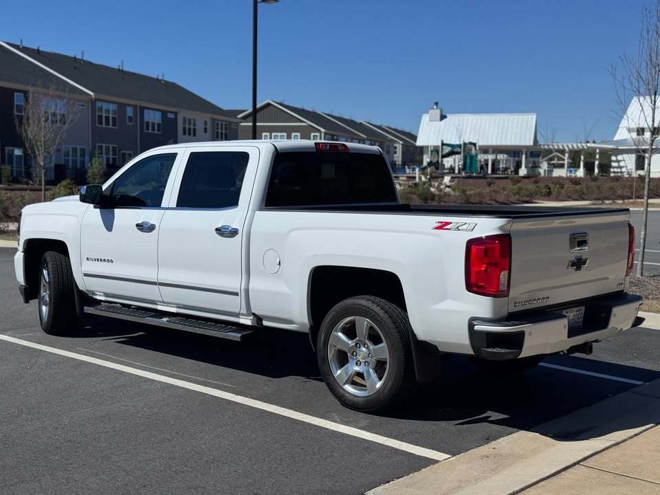 2018 Chevrolet silverado crew cab z71, photo 6 of 16