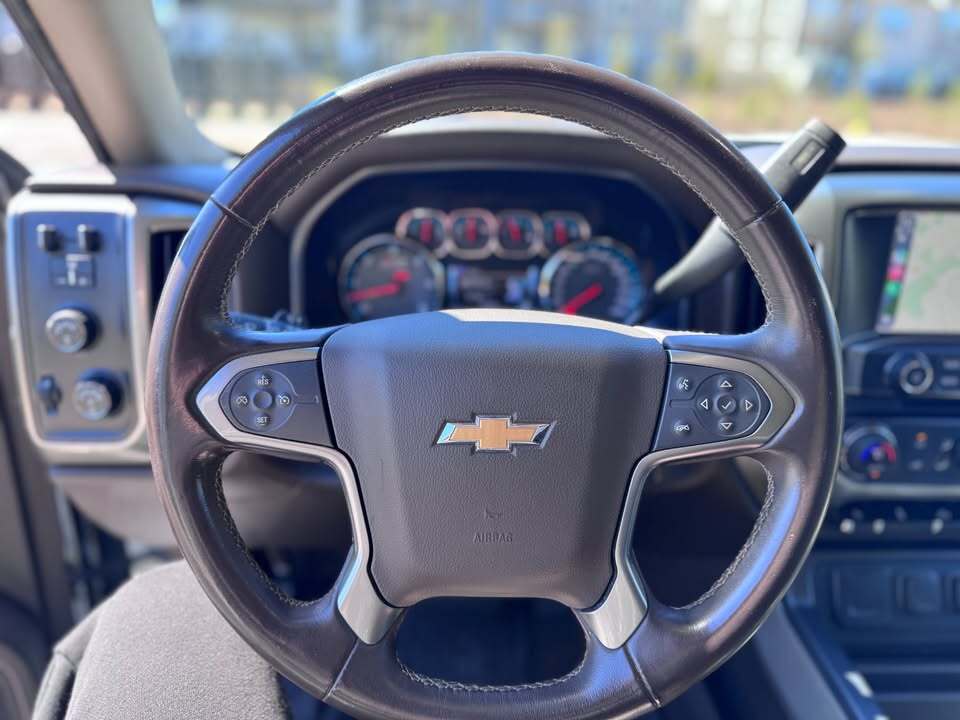 2018 Chevrolet silverado crew cab z71, photo 8 of 16