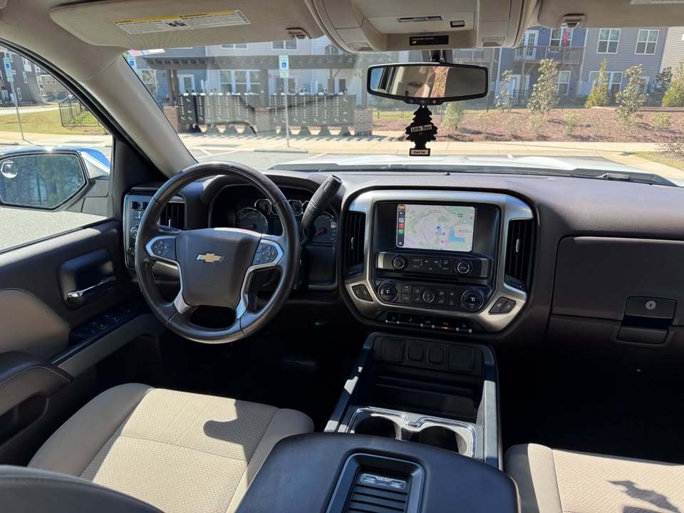 2018 Chevrolet silverado crew cab z71, photo 9 of 16