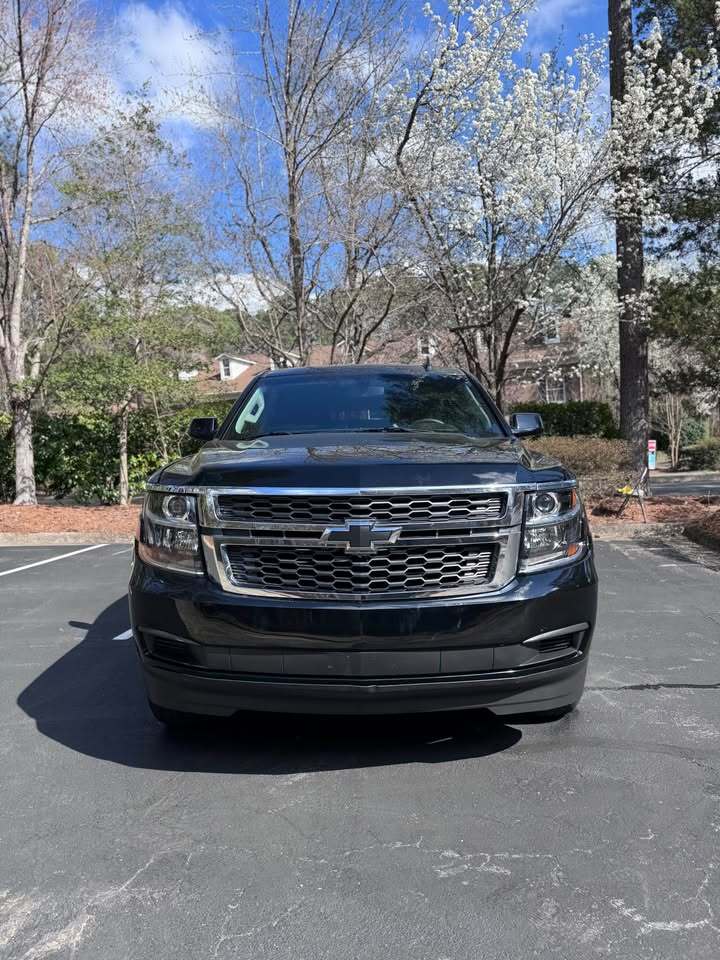 2017 Chevrolet Tahoe LS, photo 3 of 19