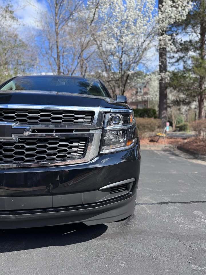 2017 Chevrolet Tahoe LS, photo 4 of 19