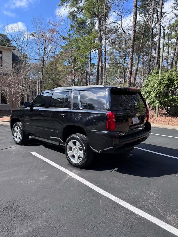 2017 Chevrolet Tahoe LS, photo 6 of 19