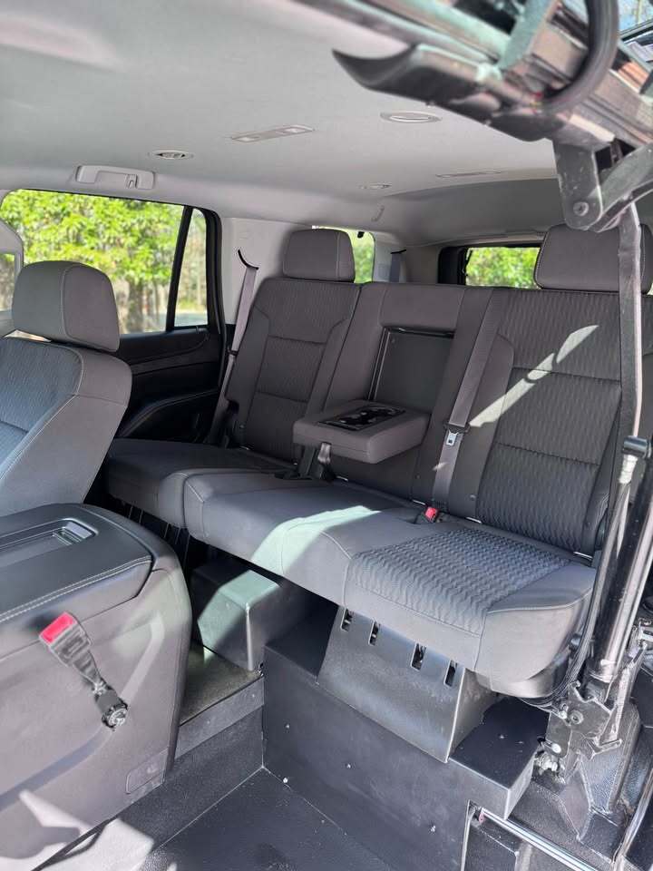 2017 Chevrolet Tahoe LS, photo 17 of 19