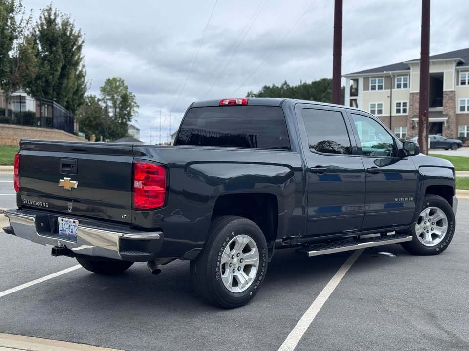2017 Chevrolet Silverado 5.3 LT, photo 11 of 12