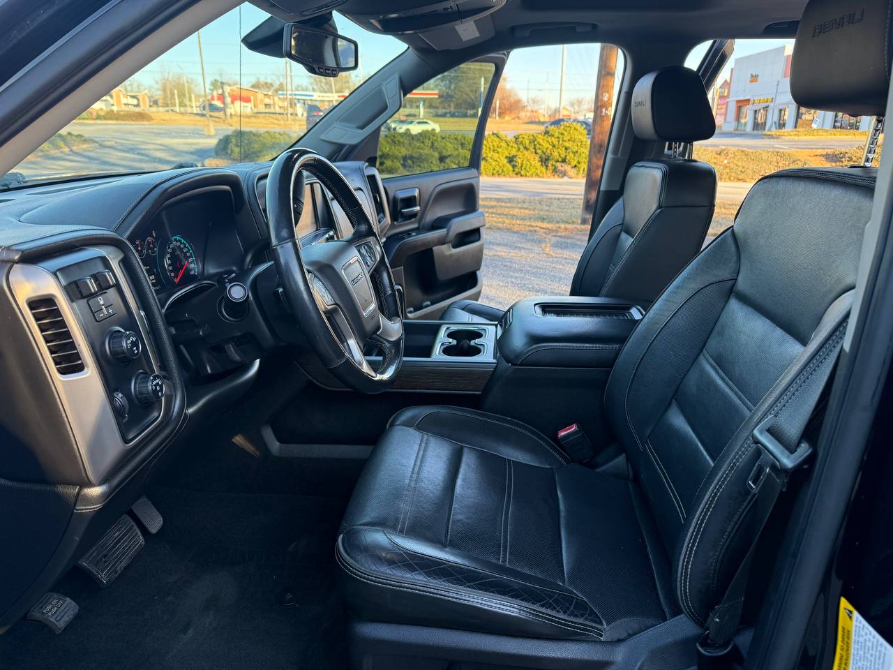 2018 GMC Sierra 1500 Denali, photo 10 of 17