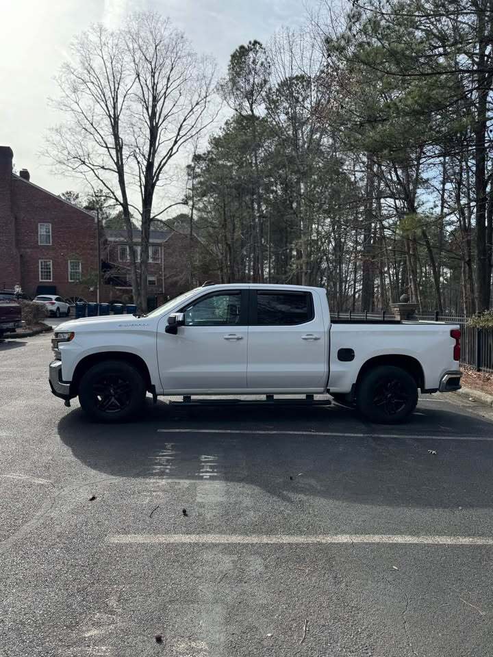 2019 Chevrolet silverado 1500 crew cab LT, photo 2 of 12