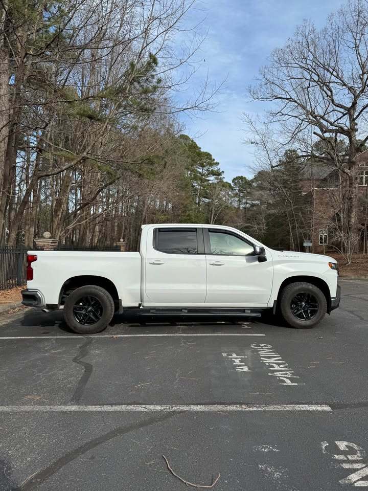 2019 Chevrolet silverado 1500 crew cab LT, photo 4 of 12