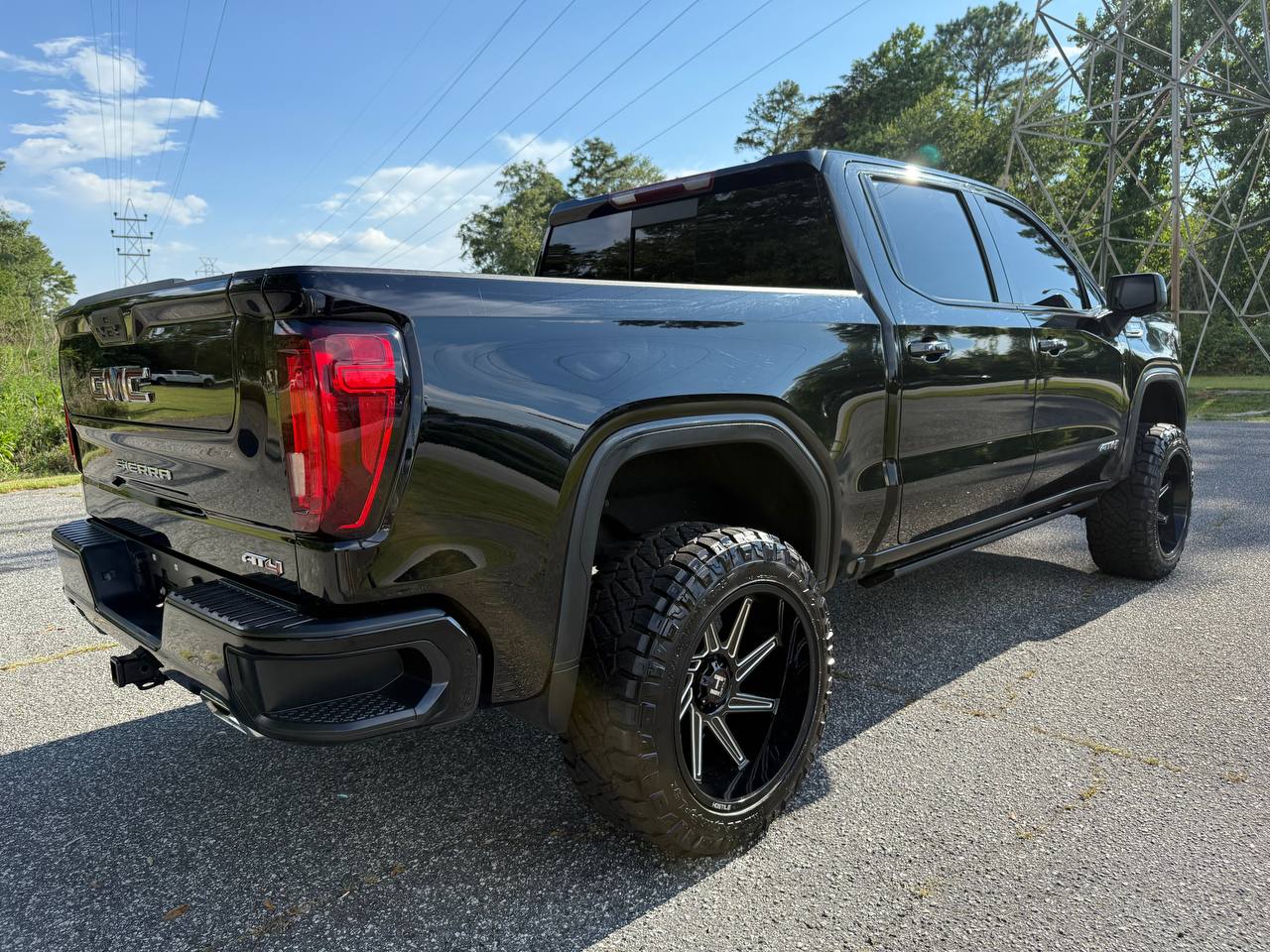 2021 GMC Sierra 1500 AT4 4WD — Duramax Diesel, photo 5 of 16