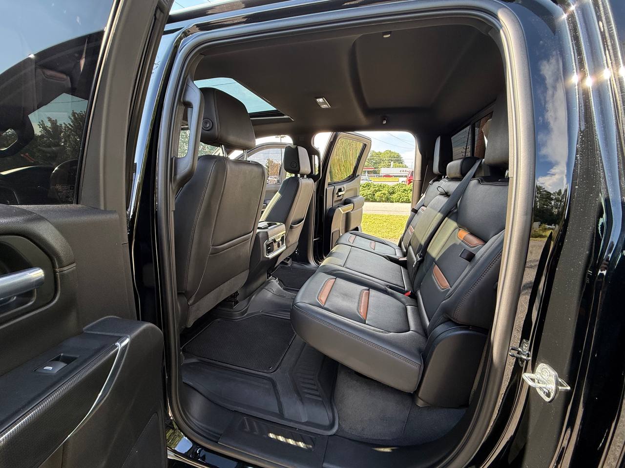 2021 GMC Sierra 1500 AT4 4WD — Duramax Diesel, photo 13 of 16