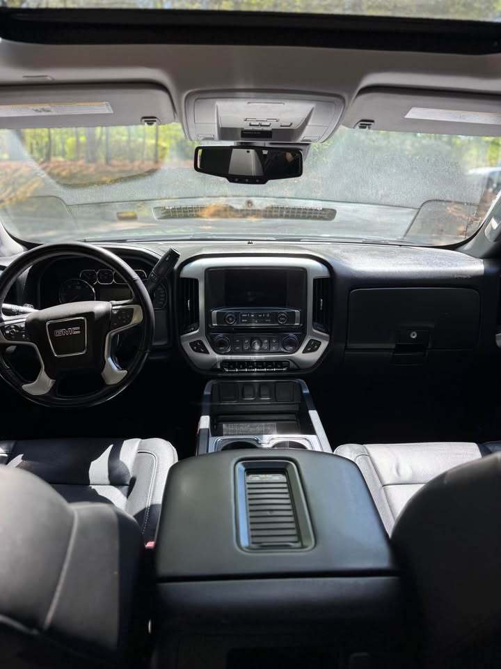 2018 GMC Sierra 1500 Crew Cab SLT, photo 7 of 10