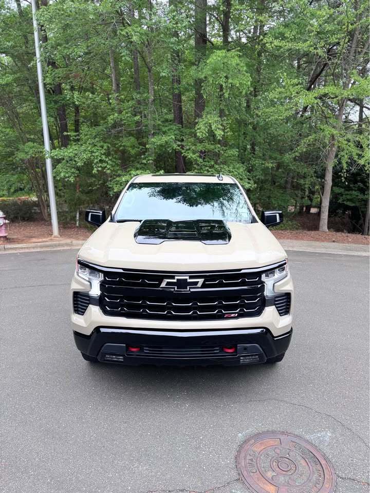 2022 Chevrolet Silverado 1500 Trail Boss, photo 2 of 20