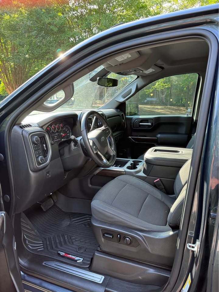 2020 Chevrolet Silverado 1500 LT Trail Boss, photo 14 of 18