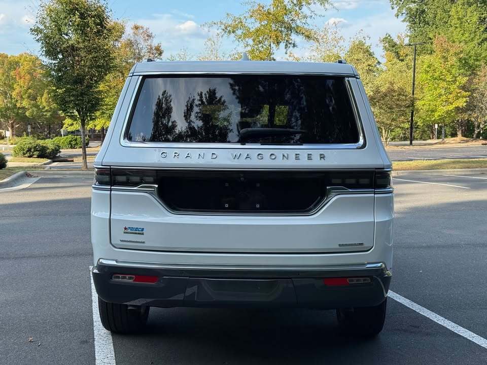 2022 Jeep Grand Wagoneer, photo 3 of 11