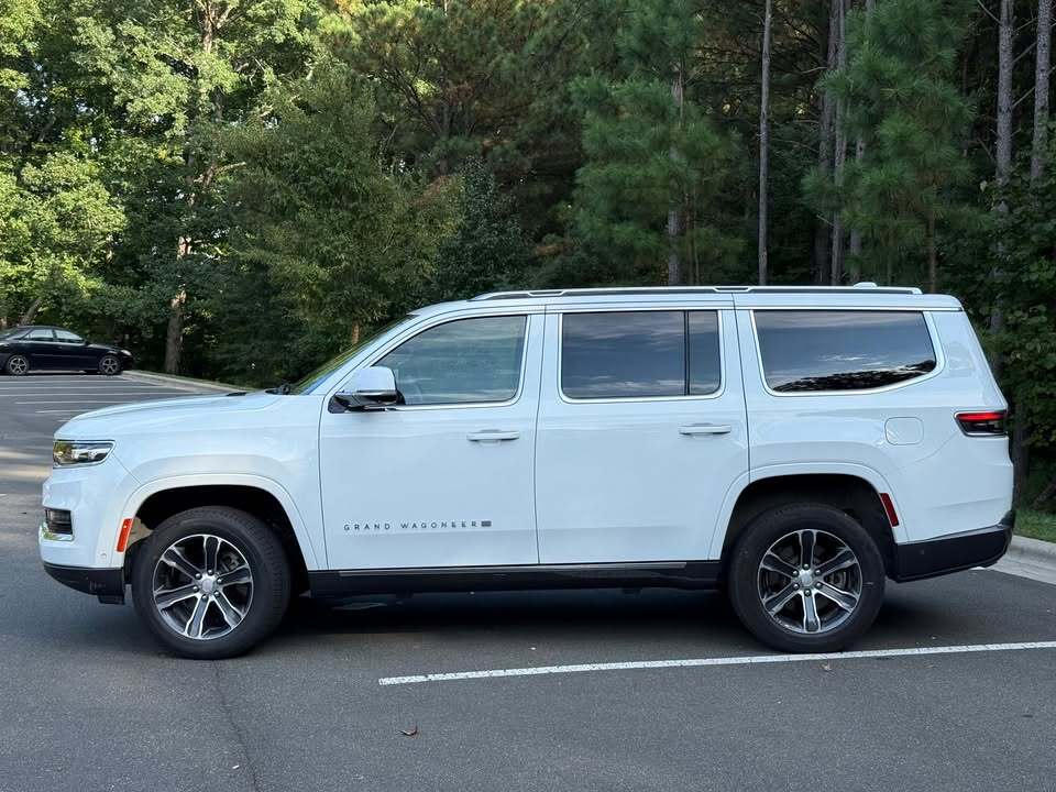 2022 Jeep Grand Wagoneer, photo 11 of 11