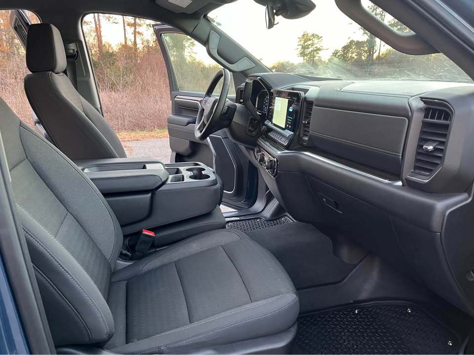 2024 Chevrolet silverado 1500 LT, photo 5 of 11