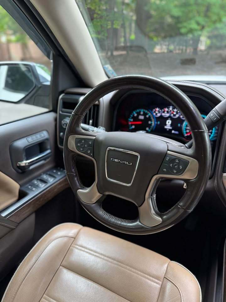 2018 GMC Sierra 1500 Denali 4WD, photo 8 of 19