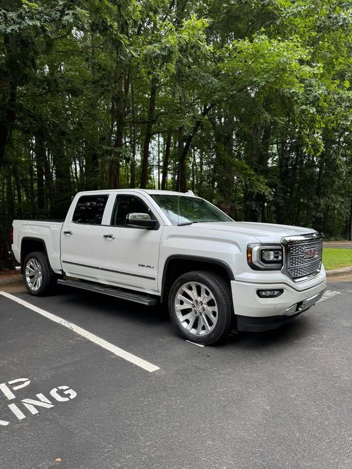 2018 GMC Sierra 1500 Denali 4WD, photo 12 of 19