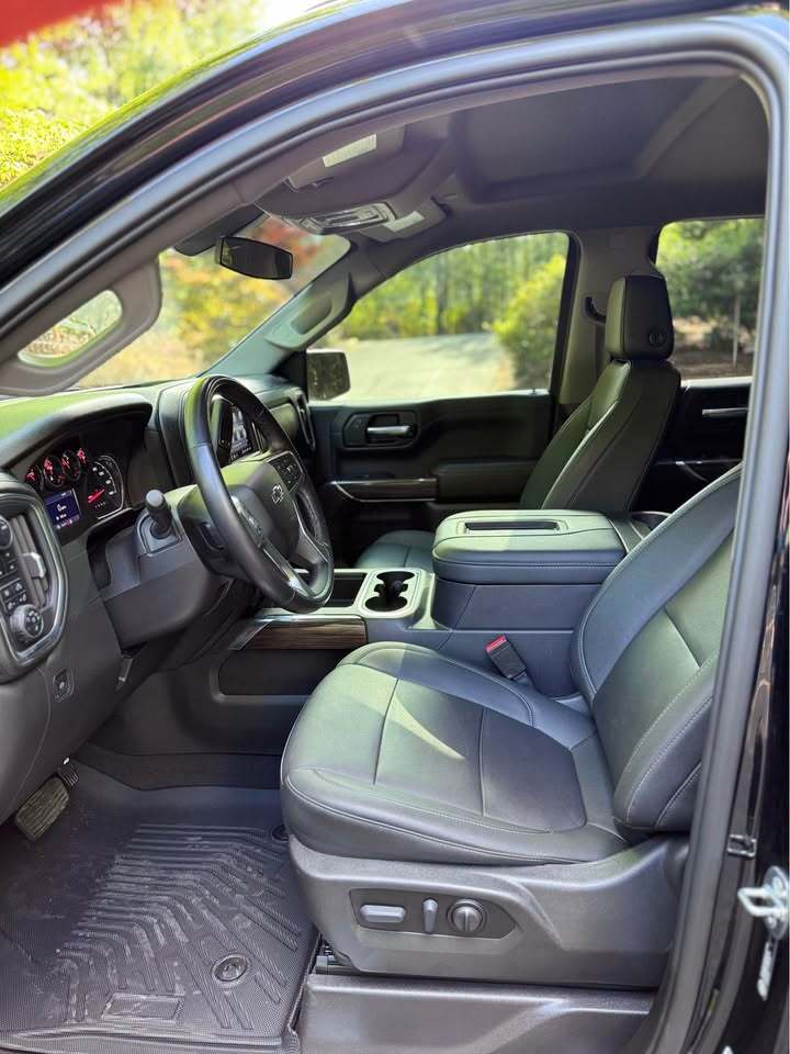 2022 Chevrolet Silverado 1500 LTD RST, photo 9 of 19