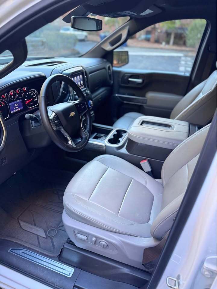 2022 Chevrolet silverado 1500 LTZ 6 1/2 ft bed, photo 7 of 17