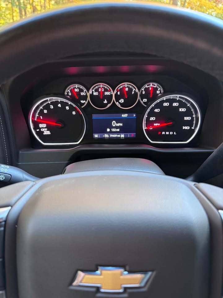 2022 Chevrolet silverado 1500 LTZ 6 1/2 ft bed, photo 9 of 17