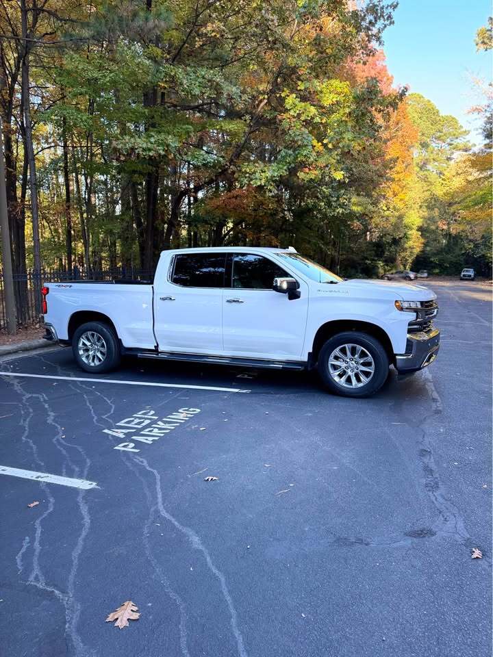 2022 Chevrolet silverado 1500 LTZ 6 1/2 ft bed, photo 14 of 17