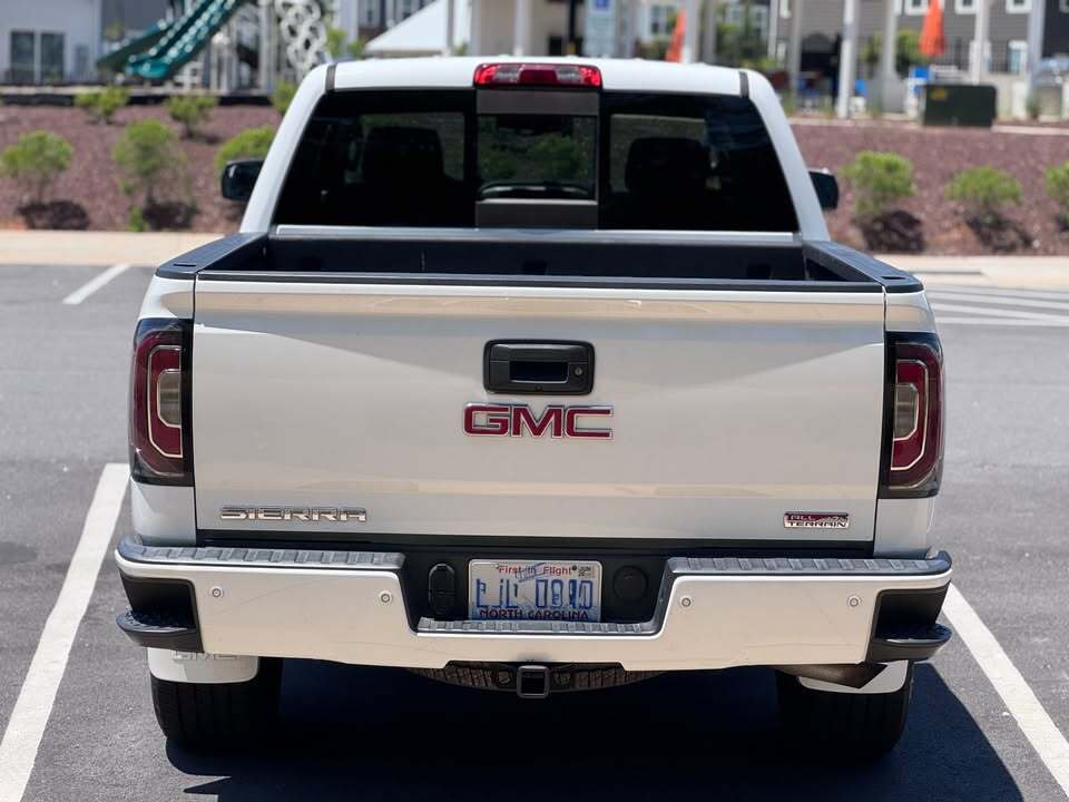 2016 GMC Sierra 1500 SLT, photo 5 of 17
