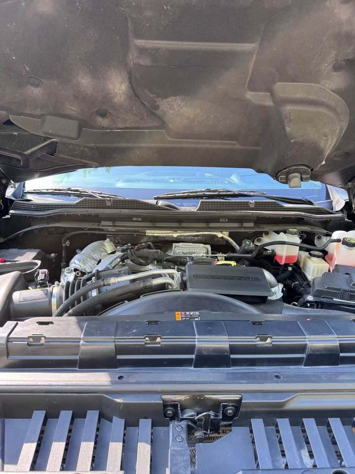 Chevrolet Silverado 3500HD High Country, photo 19 of 20