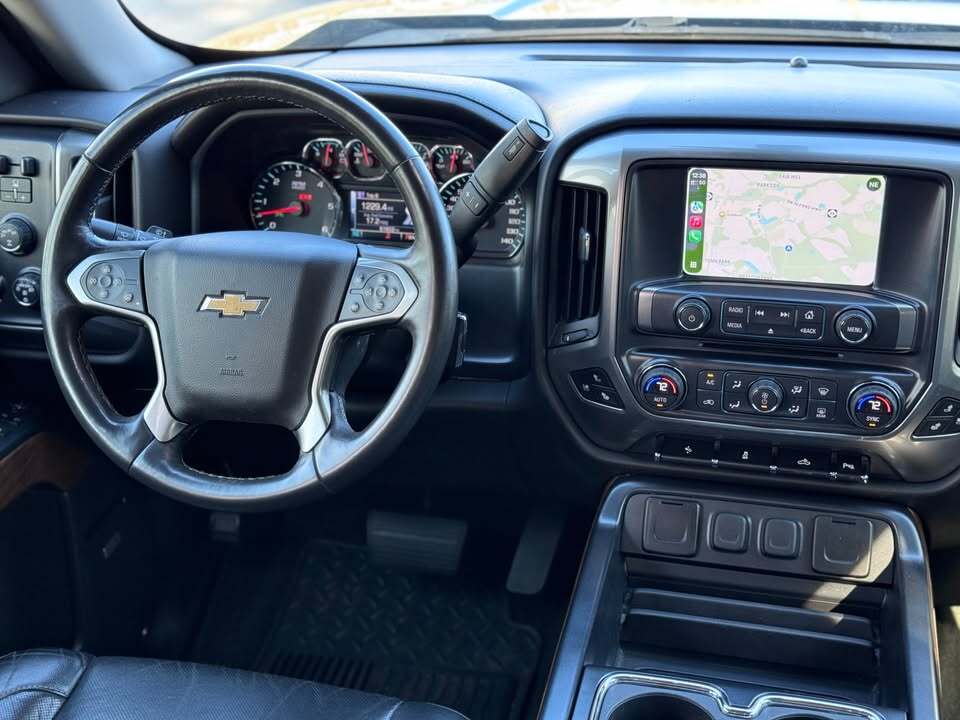 2017 Chevrolet Silverado 5.3 LTZ, photo 5 of 13