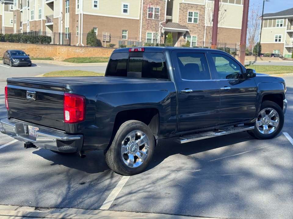 2017 Chevrolet Silverado 5.3 LTZ, photo 10 of 13