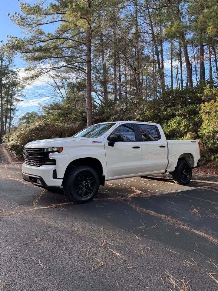 2021 Chevrolet silverado 1500 crew cab LT Trail Boss, photo 3 of 17