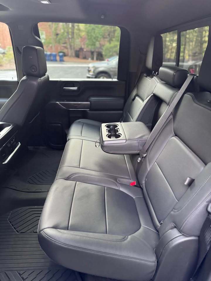 2021 Chevrolet Silverado 2500 LTZ, photo 4 of 16