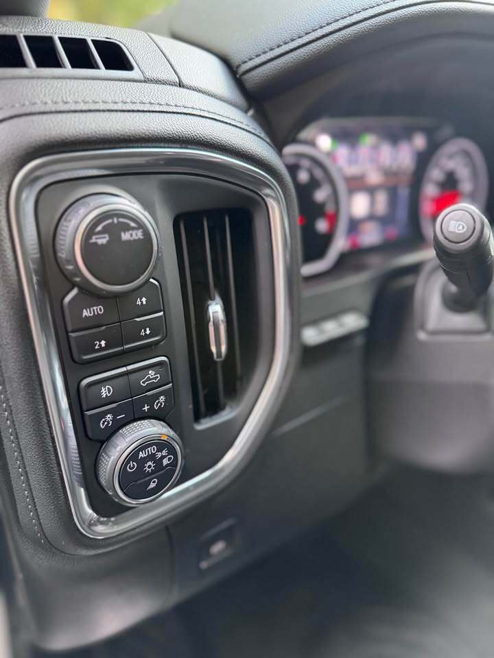 2021 Chevrolet Silverado 2500 LTZ, photo 7 of 16