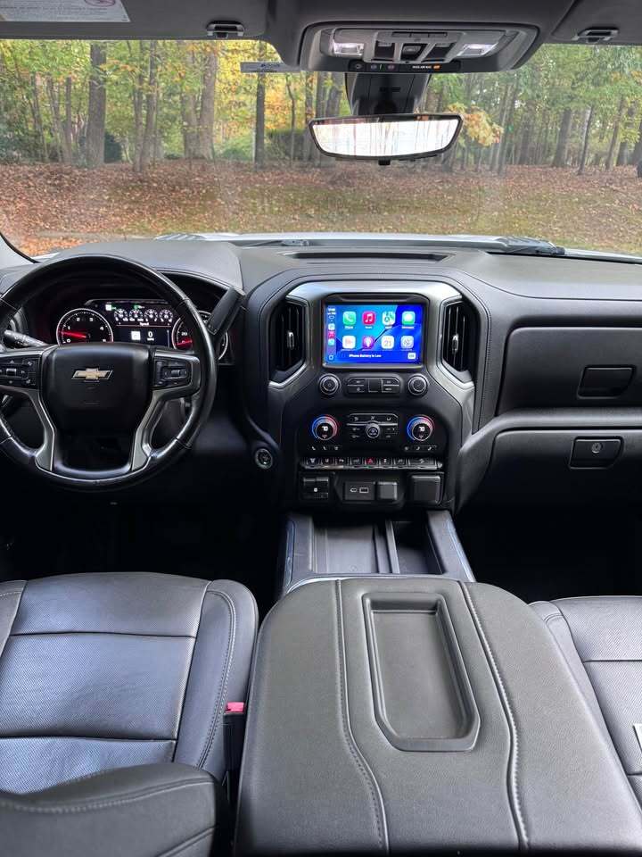 2021 Chevrolet Silverado 2500 LTZ, photo 9 of 16