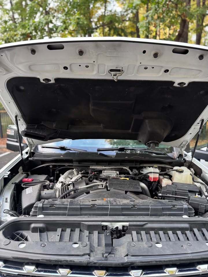 2021 Chevrolet Silverado 2500 LTZ, photo 13 of 16