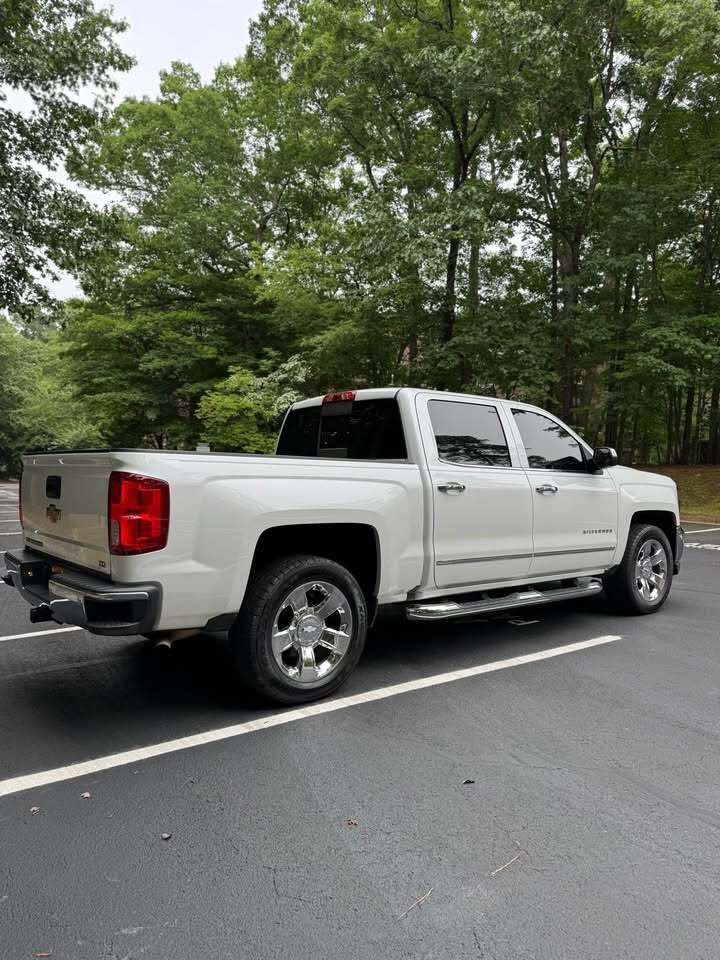 2018 Chevrolet silverado 1500 crew cab LTZ, photo 10 of 14