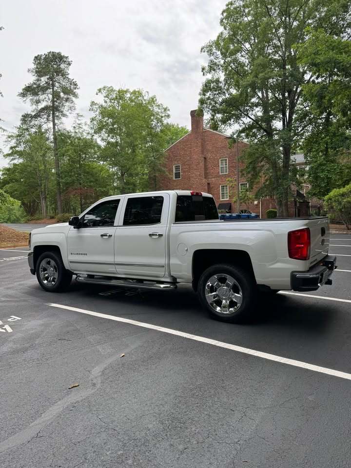 2018 Chevrolet silverado 1500 crew cab LTZ, photo 12 of 14