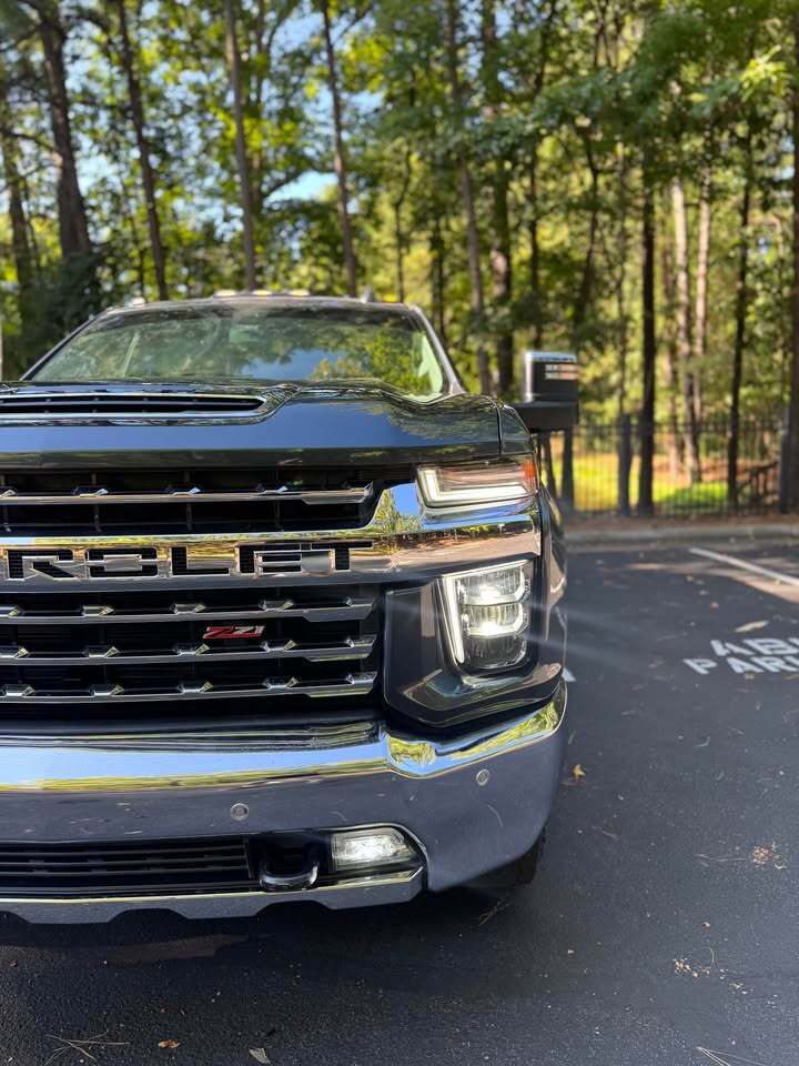 2020 Chevrolet Silverado 3500 LTZ 4×4 Crew Cab, photo 4 of 18