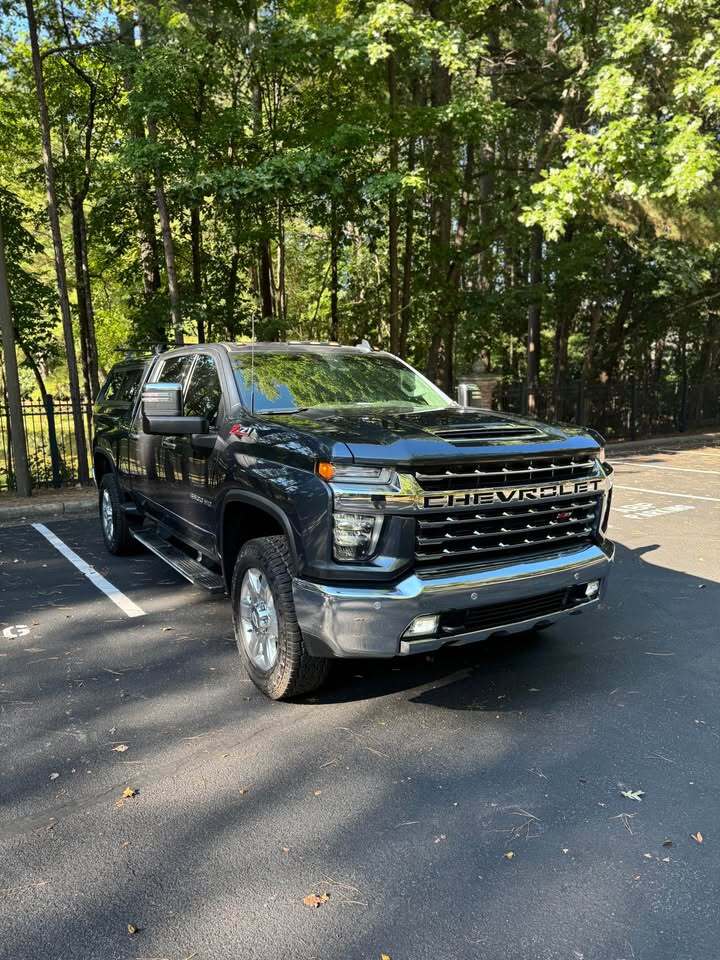 2020 Chevrolet Silverado 3500 LTZ 4×4 Crew Cab, photo 8 of 18
