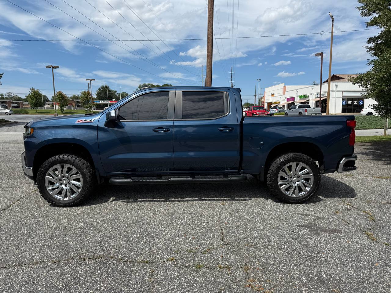 2019 Chevrolet Silverado 1500 LT Z71 4WD, photo 6 of 16