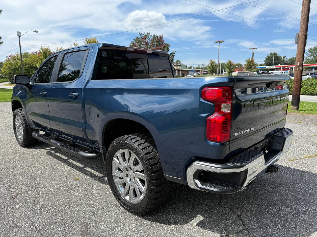 2019 Chevrolet Silverado 1500 LT Z71 4WD, photo 7 of 16