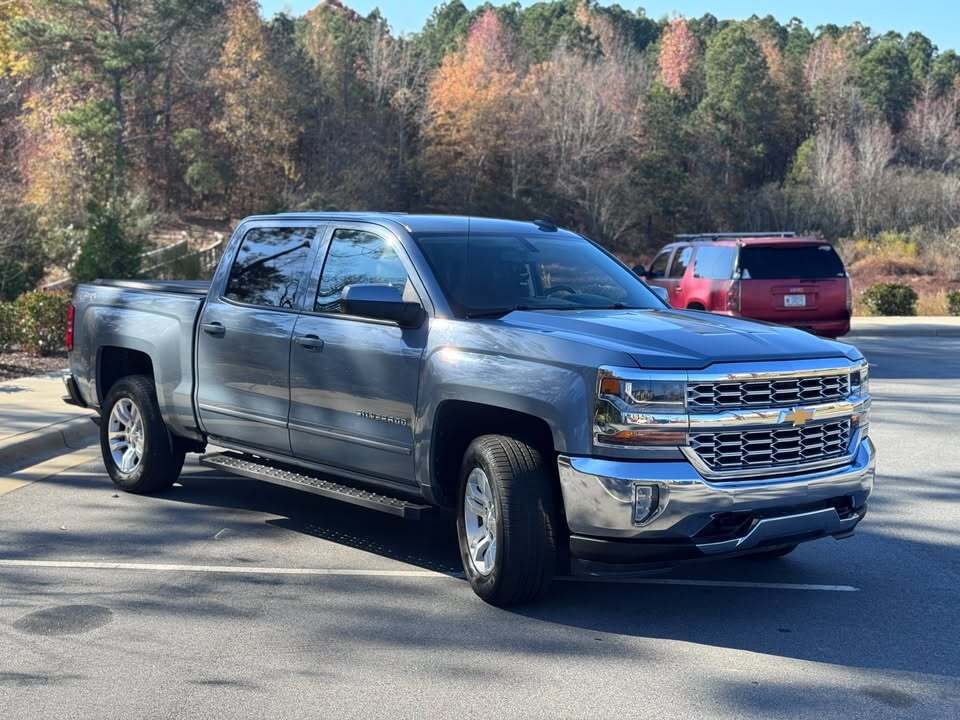 2016 Chevrolet Silverado 5.3 LT, photo 3 of 14