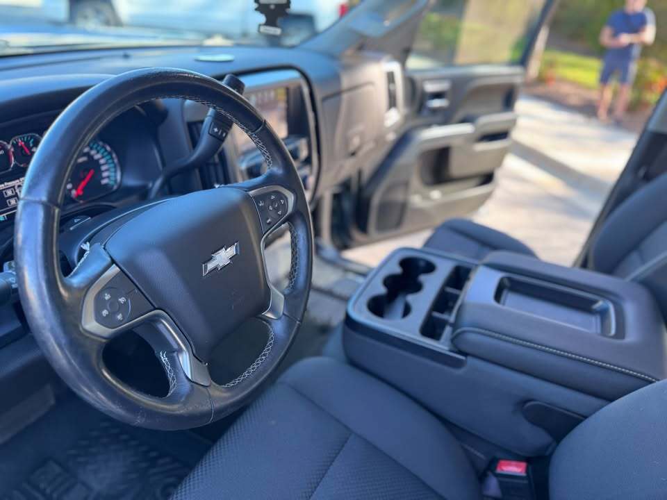 2016 Chevrolet Silverado 5.3 LT, photo 6 of 14